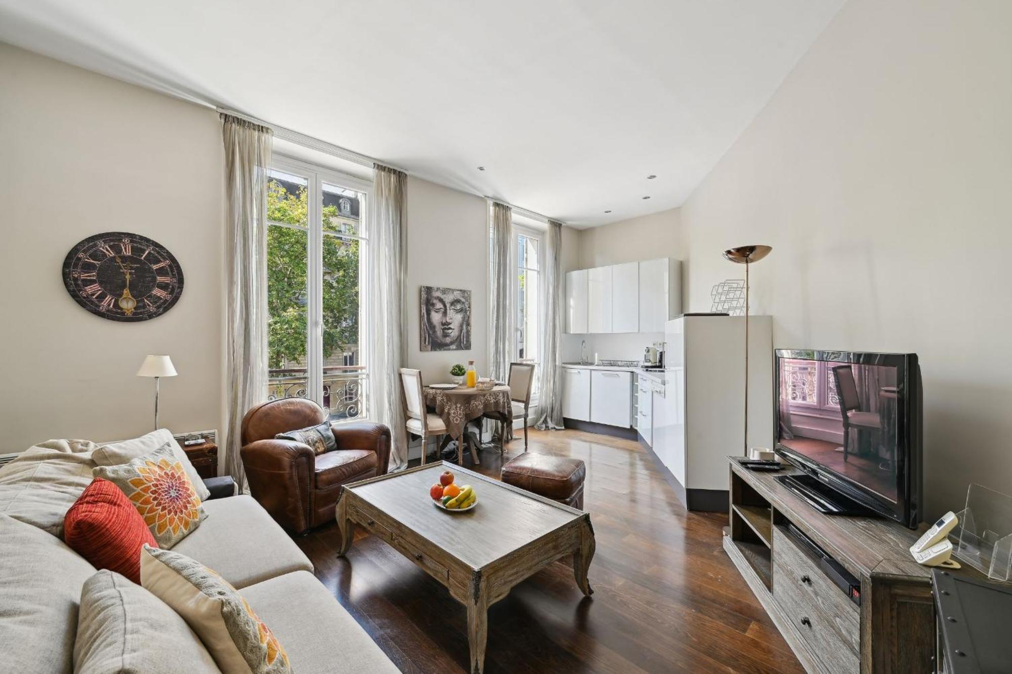 Champs-Elysees & Arc De Triomphe - Cityapartmentstay Paris Exterior photo